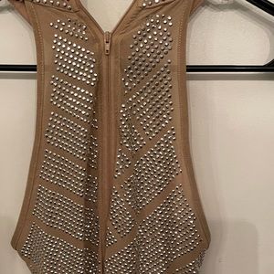 Nude/ Tan color size large very stretchy great for birthday or special occasion